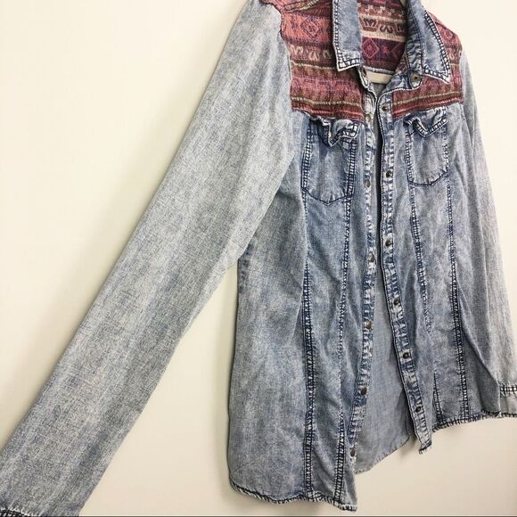 LIFE IN PROGRESS | Boho Snap Front Denim Shirt M - Picture 2 of 9